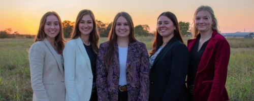 2025 equine judging team group picture